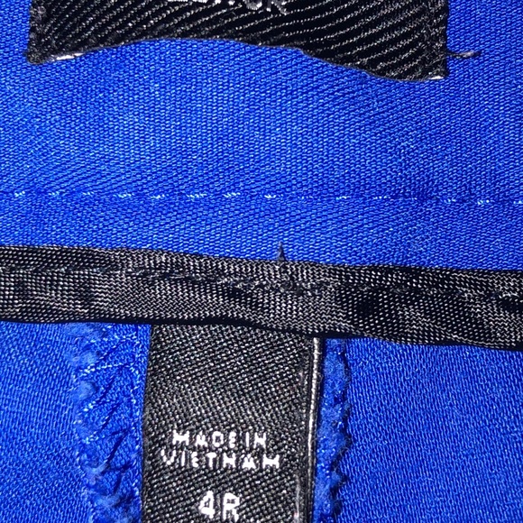 Blue cropped pants with pockets - Picture 5 of 5